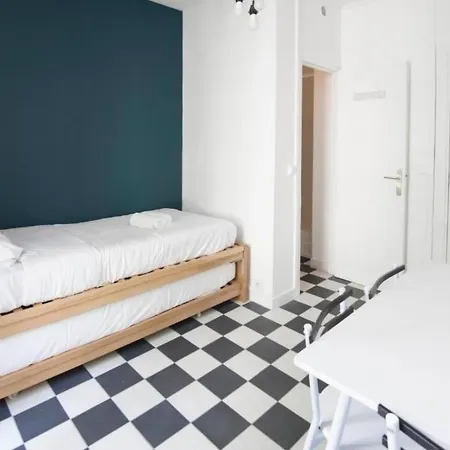 Mit Badezimmer By Interhome * Párizs